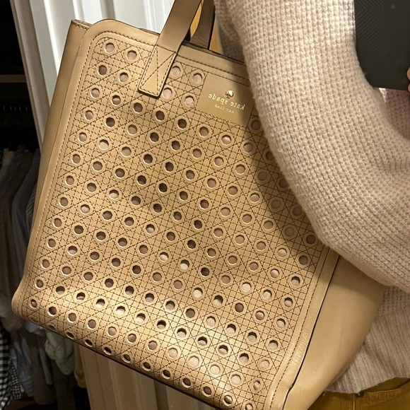 Kate Spade tote with bubble pattern - Picture 7 of 7